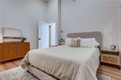 Tiny photo for 1902 Marshallfield Lane #A, Redondo Beach, CA 90278 (MLS # SB25233713)