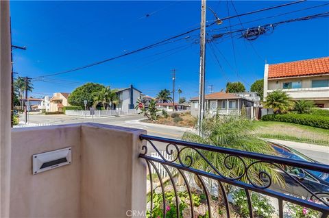 Tiny photo for 1902 Marshallfield Lane #A, Redondo Beach, CA 90278 (MLS # SB25233713)