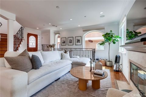 Tiny photo for 1902 Marshallfield Lane #A, Redondo Beach, CA 90278 (MLS # SB25233713)