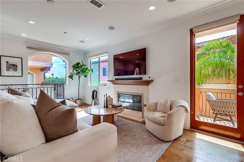 Tiny photo for 1902 Marshallfield Lane #A, Redondo Beach, CA 90278 (MLS # SB25233713)