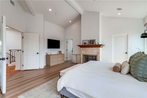 Tiny photo for 1902 Marshallfield Lane #A, Redondo Beach, CA 90278 (MLS # SB25233713)