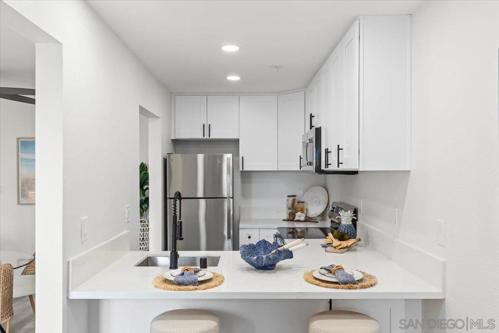 4465 Ocean Blvd 4