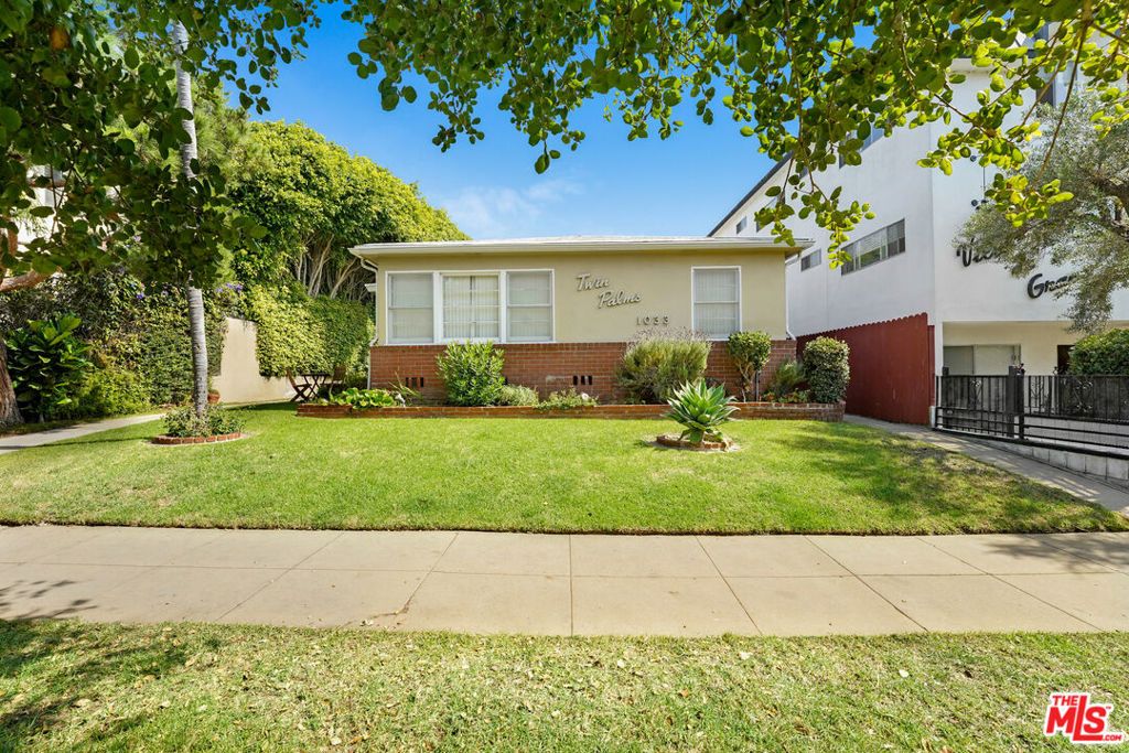 Photo of 1031 10th Street, Santa Monica, CA 90403 (MLS # 25628553)