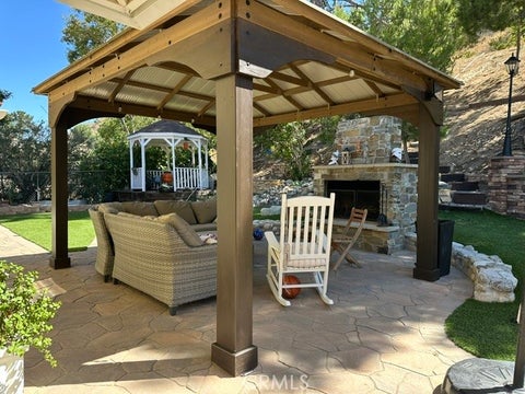 Tiny photo for 1314 Lamont AVE, Thousand Oaks, CA 91362 (MLS # SR26219223)