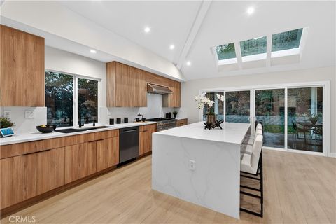 Tiny photo for 5506 Forest Cove Ln, Agoura Hills, CA 91301 (MLS # SR26035902)