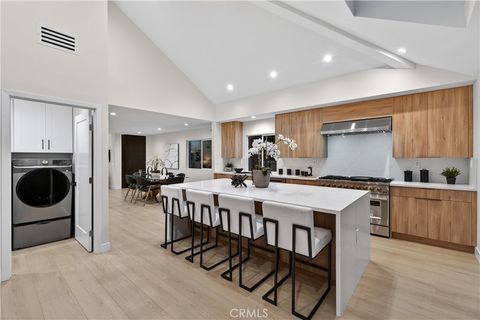 Tiny photo for 5506 Forest Cove Ln, Agoura Hills, CA 91301 (MLS # SR26035902)