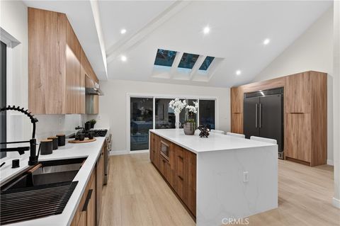 Tiny photo for 5506 Forest Cove Ln, Agoura Hills, CA 91301 (MLS # SR26035902)