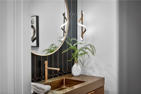 Tiny photo for 5506 Forest Cove Ln, Agoura Hills, CA 91301 (MLS # SR26035902)