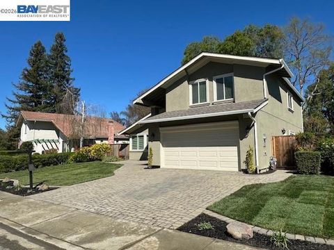 Photo of 1074 Harvest Cir Cir, Pleasanton, CA 94566 (MLS # 41125293)