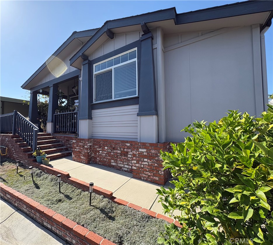 1051 Site 283