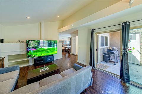 5401 Twin Lakes DR Cypress CA 90630