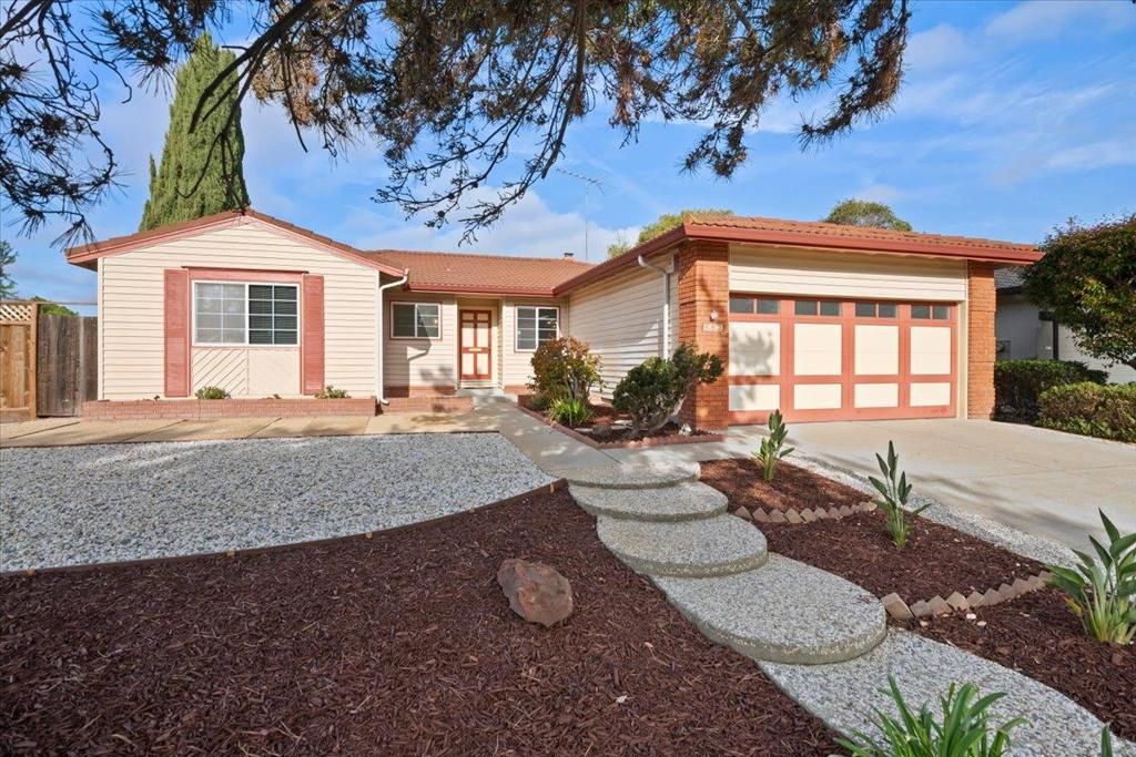 Photo of 663 Smoke Tree Way, Sunnyvale, CA 94086 (MLS # ML82042407)