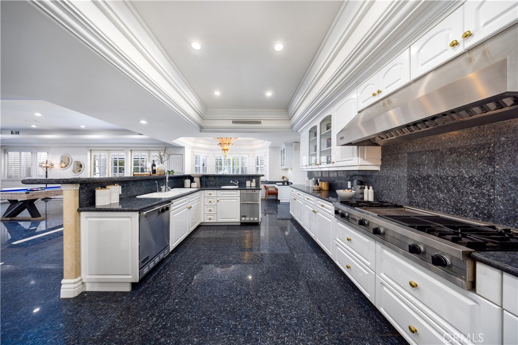 Walnut, California, 91789, United States, 7 Bedrooms Bedrooms, ,8 BathroomsBathrooms,Residential,Active,2041687