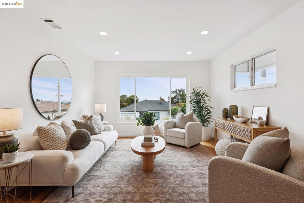 EL CERRITO - Residential