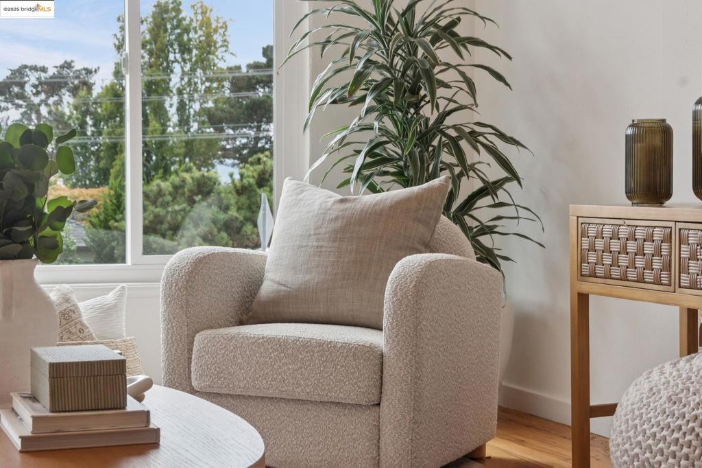 EL CERRITO - Residential