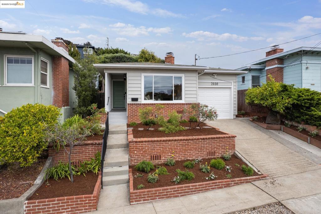 EL CERRITO - Residential