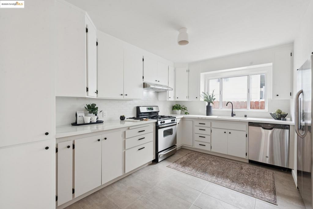 EL CERRITO - Residential