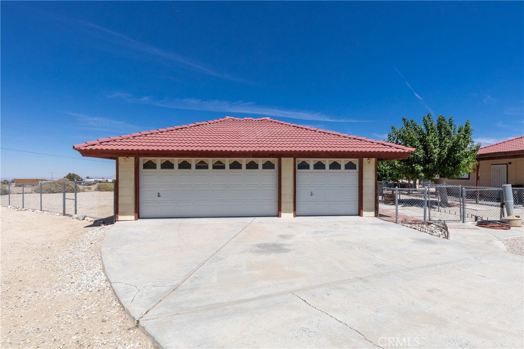 10675 Paramount Rd