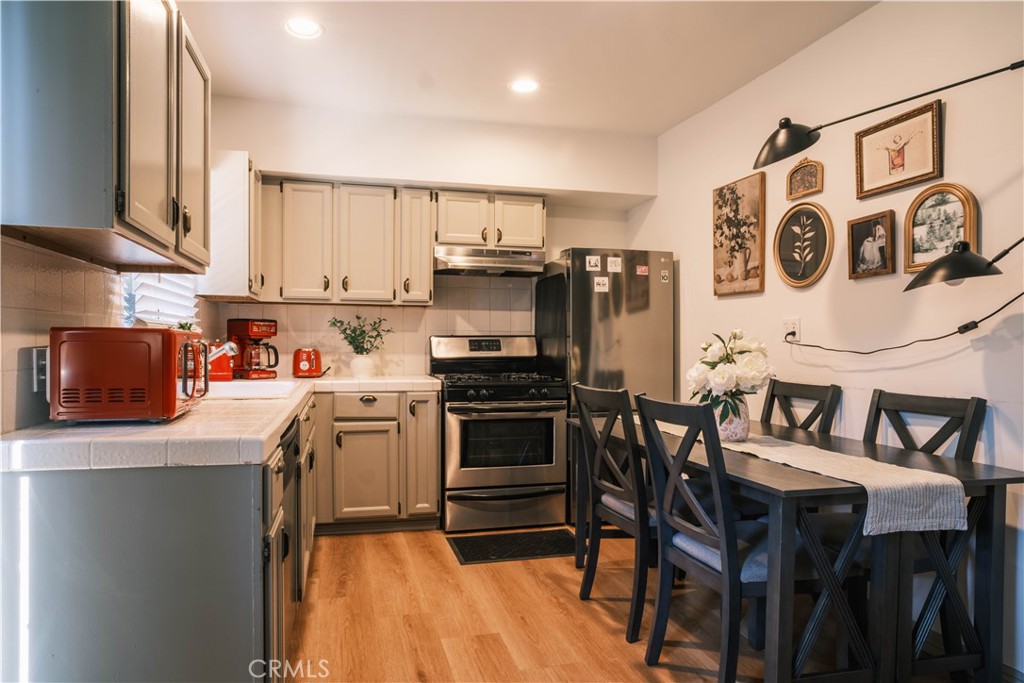 265 N Mar Vista Avenue