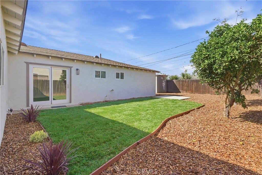 411 N Valerie