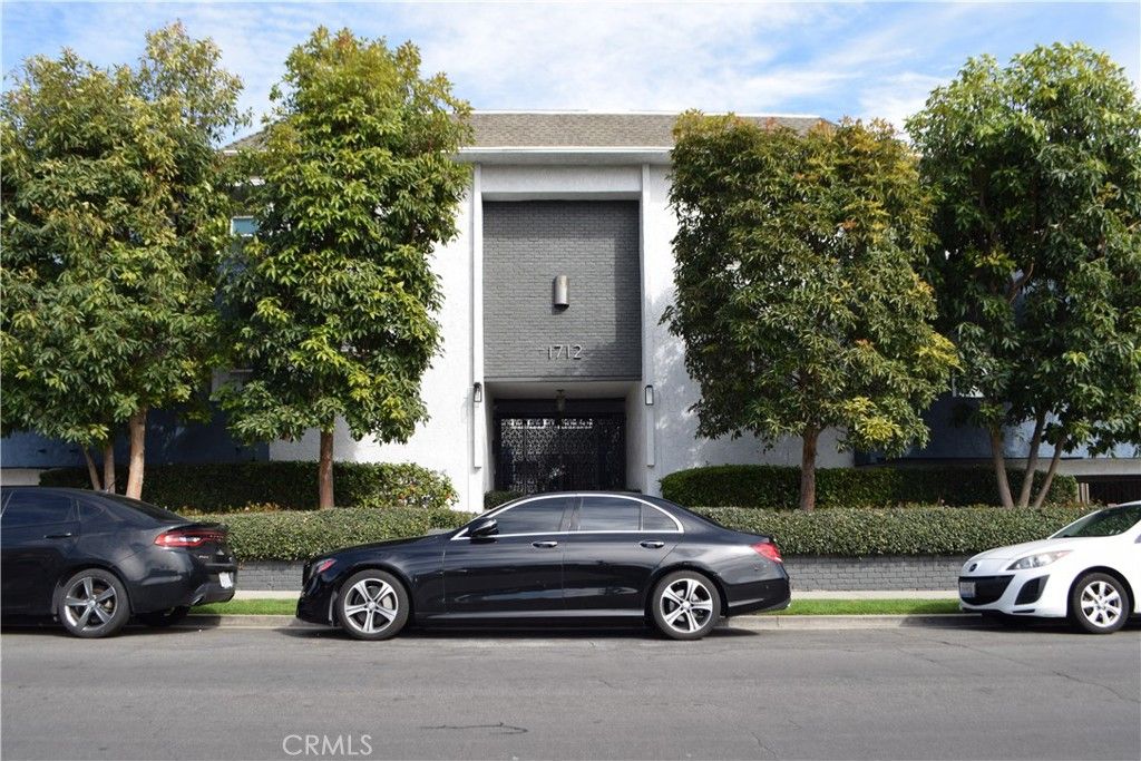 Photo of 1712 Colby Avenue #105, Los Angeles, CA 90025 (MLS # PW25242780)