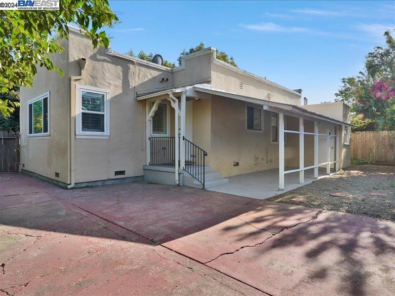 CASTRO VALLEY - Residential