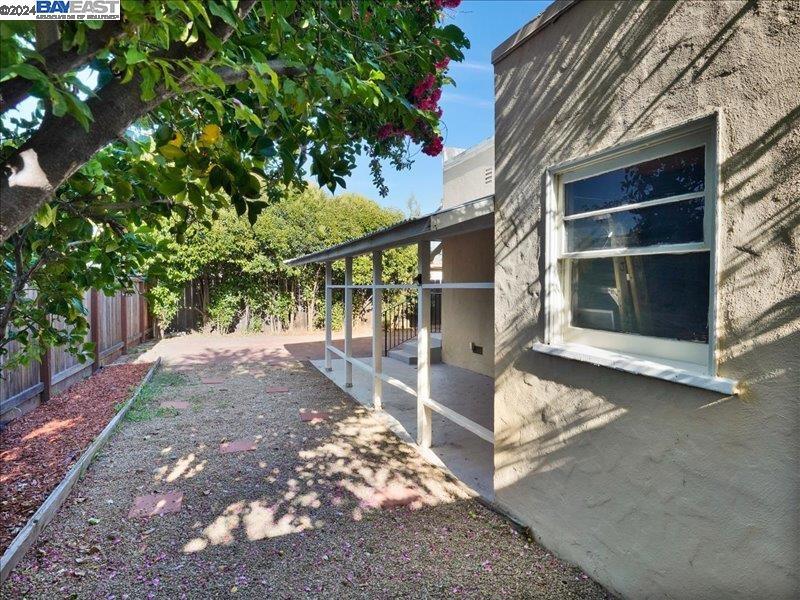 CASTRO VALLEY - Residential