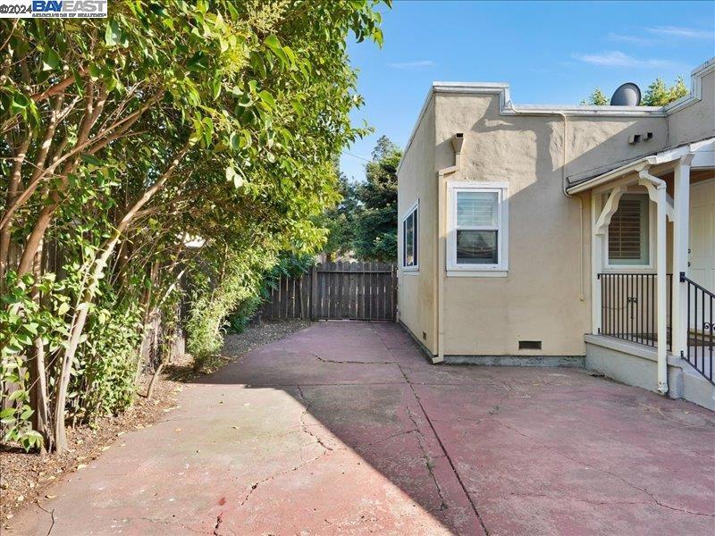 CASTRO VALLEY - Residential