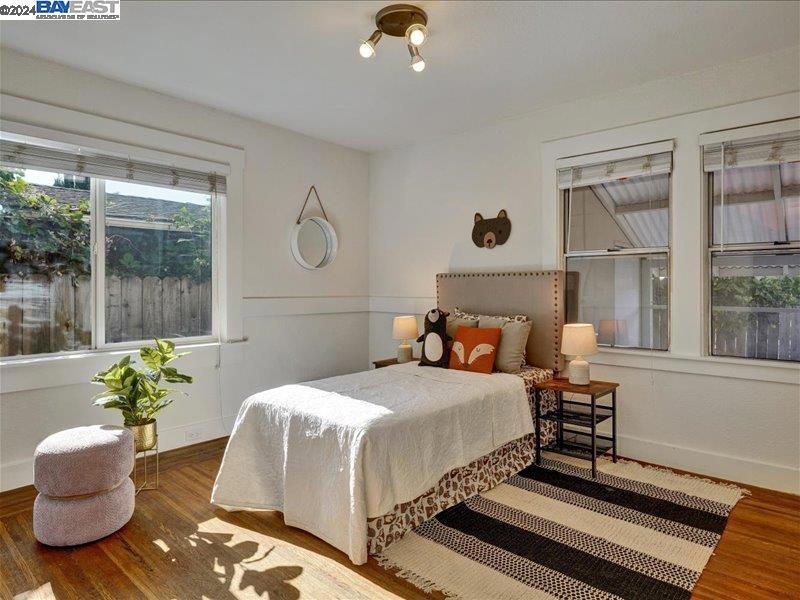 CASTRO VALLEY - Residential