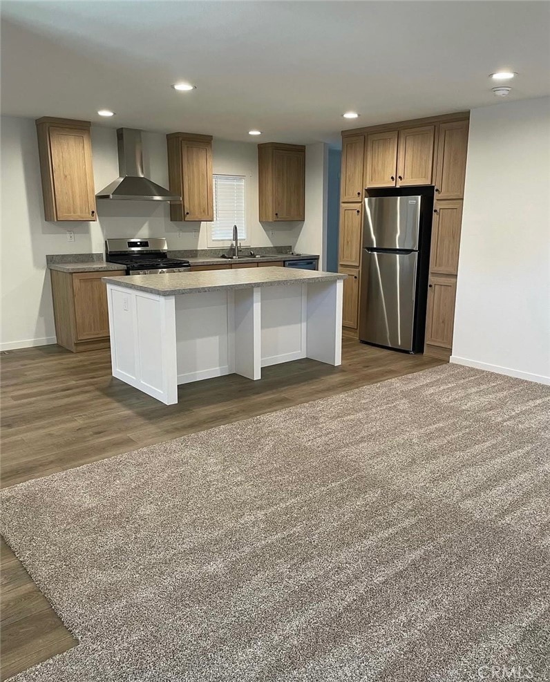 5800 Hamner Avenue 72