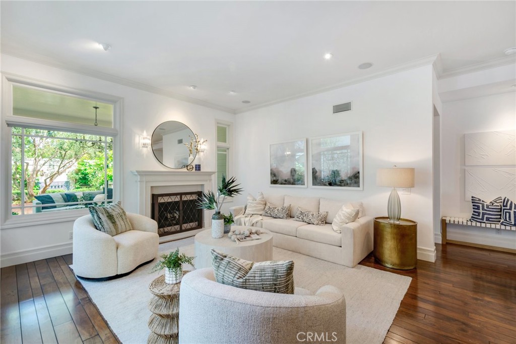 2541 Point Del Mar