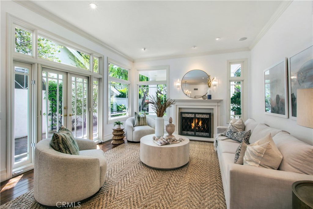 2541 Point Del Mar