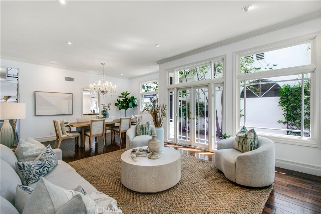 2541 Point Del Mar
