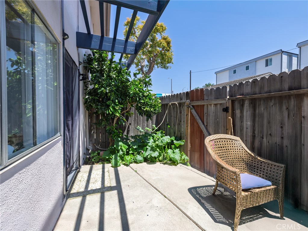 Properties 2 26025 Narbonne Avenue