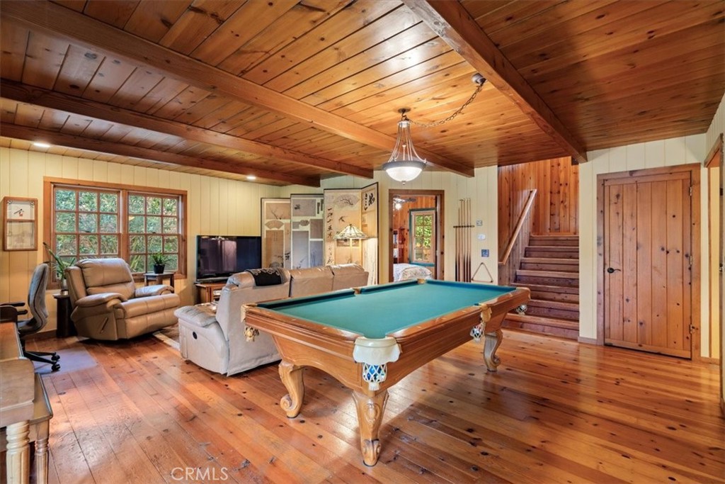 East of 101(500) - Residential