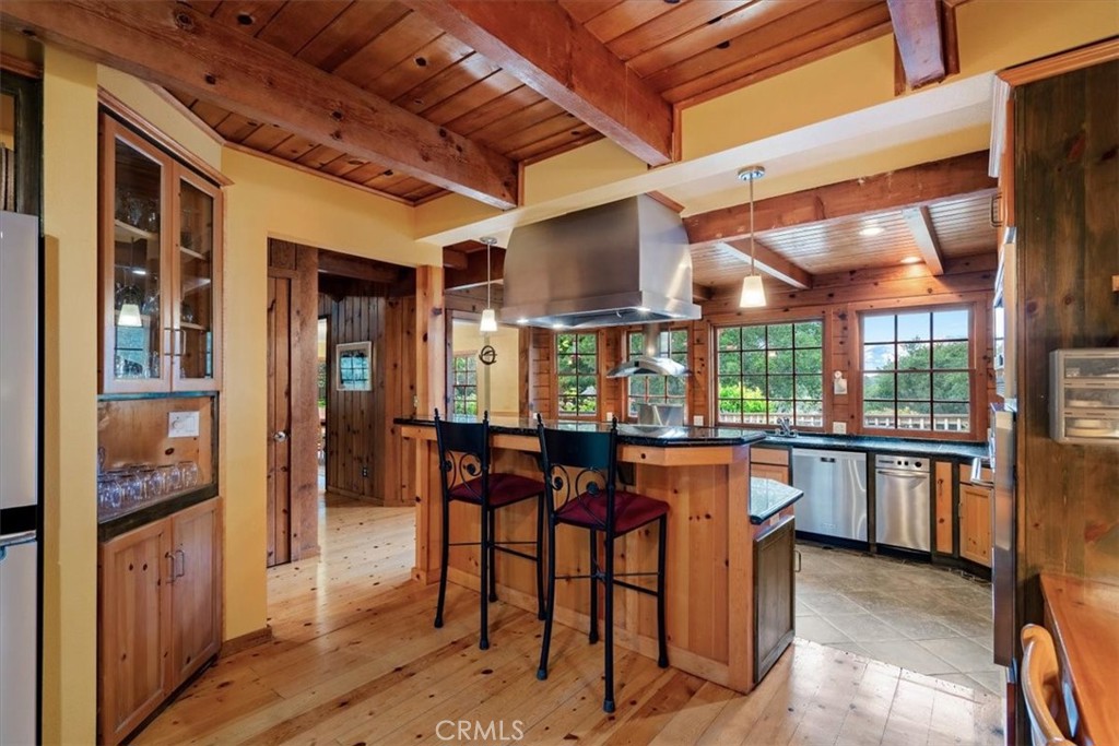 East of 101(500) - Residential