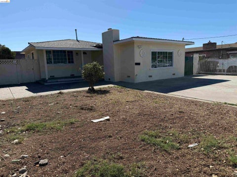 Photo of 1934 LAVONNE AVENUE AVE, San Jose, CA 95116 (MLS # 41151498)