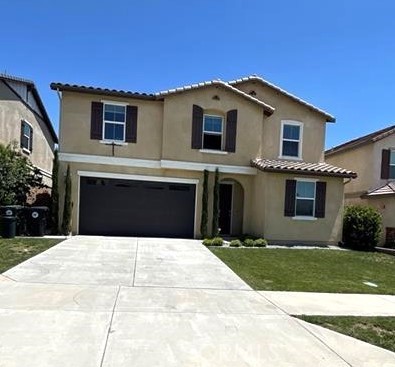 Welcome to your new residence in the highly desirable North Fontana area! This spacious four-bedroom home features a loft and three full bathrooms, and it has been meticulously planned making it move-in ready. The community offers an array of amenities, including a private pool, spa, playground, basketball courts, and barbecue areas for your enjoyment. Don’t miss the opportunity to make this house your home.