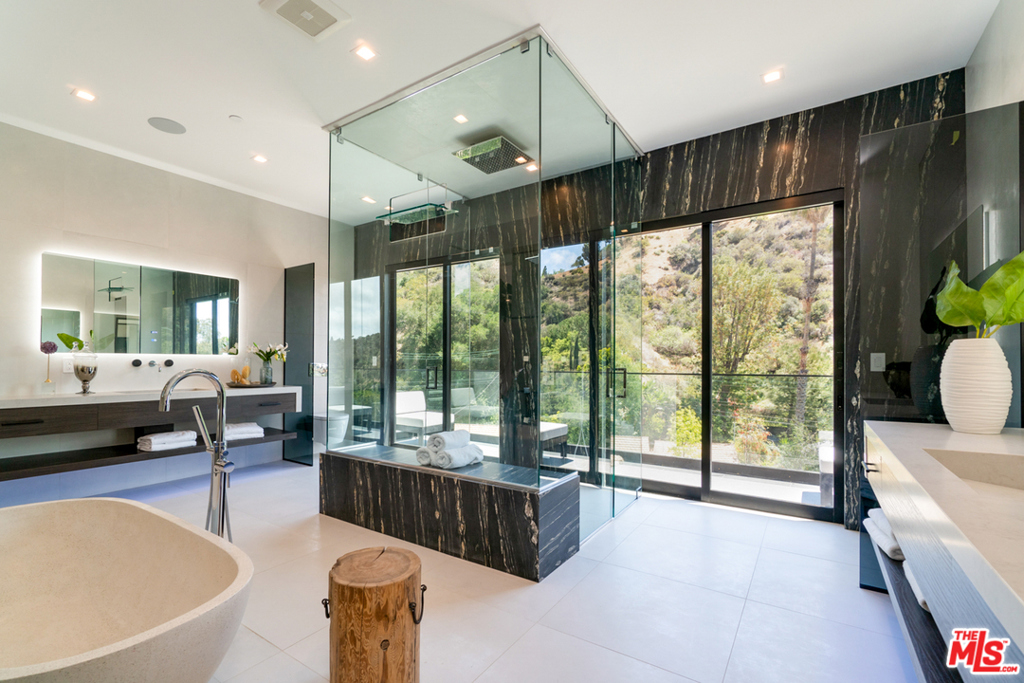 Bel Air - Residential