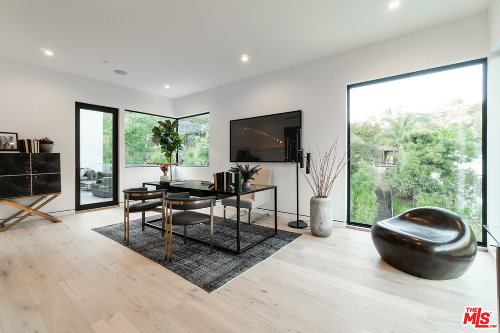 Bel Air - Residential