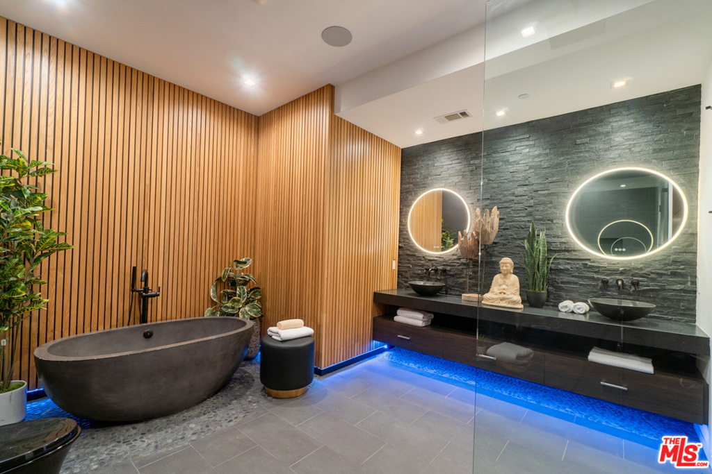 Bel Air - Residential