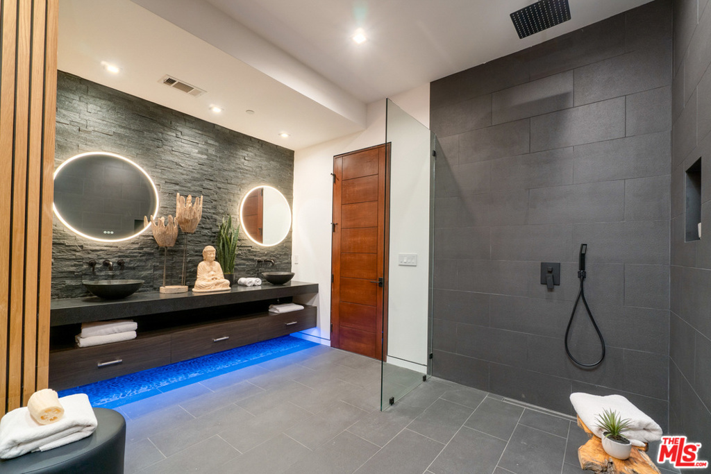 Bel Air - Residential