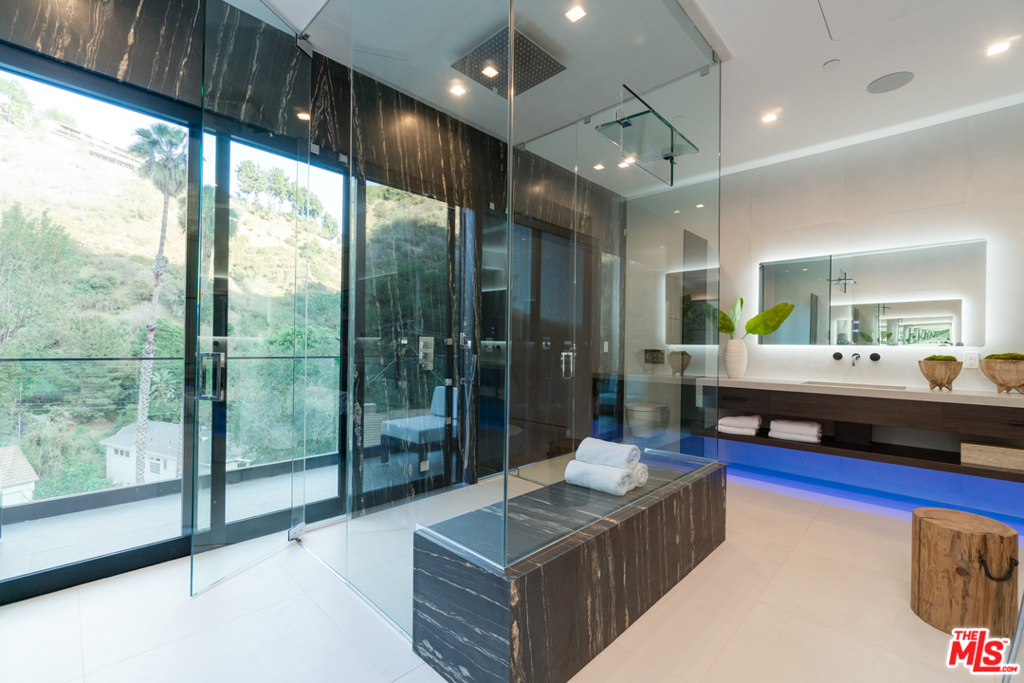 Bel Air - Residential