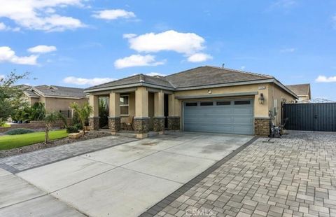 Photo of 12342 Del Sur Street, Victorville, CA 92392 (MLS # CV26092695)