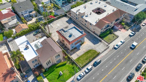Photo of 702 Crenshaw Boulevard, Los Angeles, CA 90005 (MLS # 26991251)