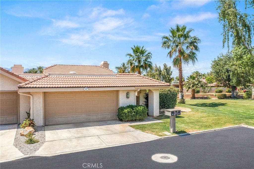 Photo of 8 Bonita Lane, Palm Desert, CA 92260 (MLS # PW25266280)
