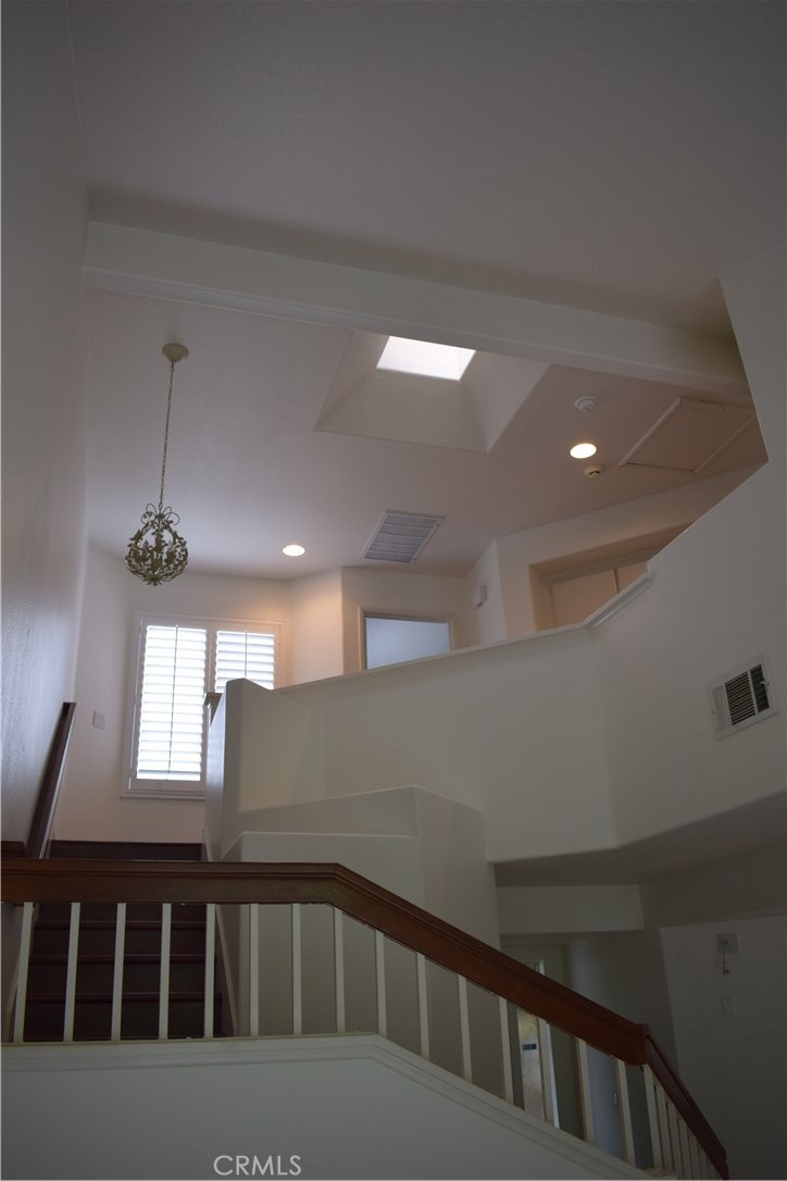 717 S.Glenhurst Drive