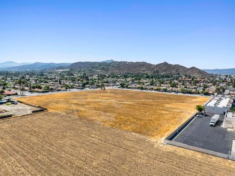 E Stetson Avenue Hemet CA 92543