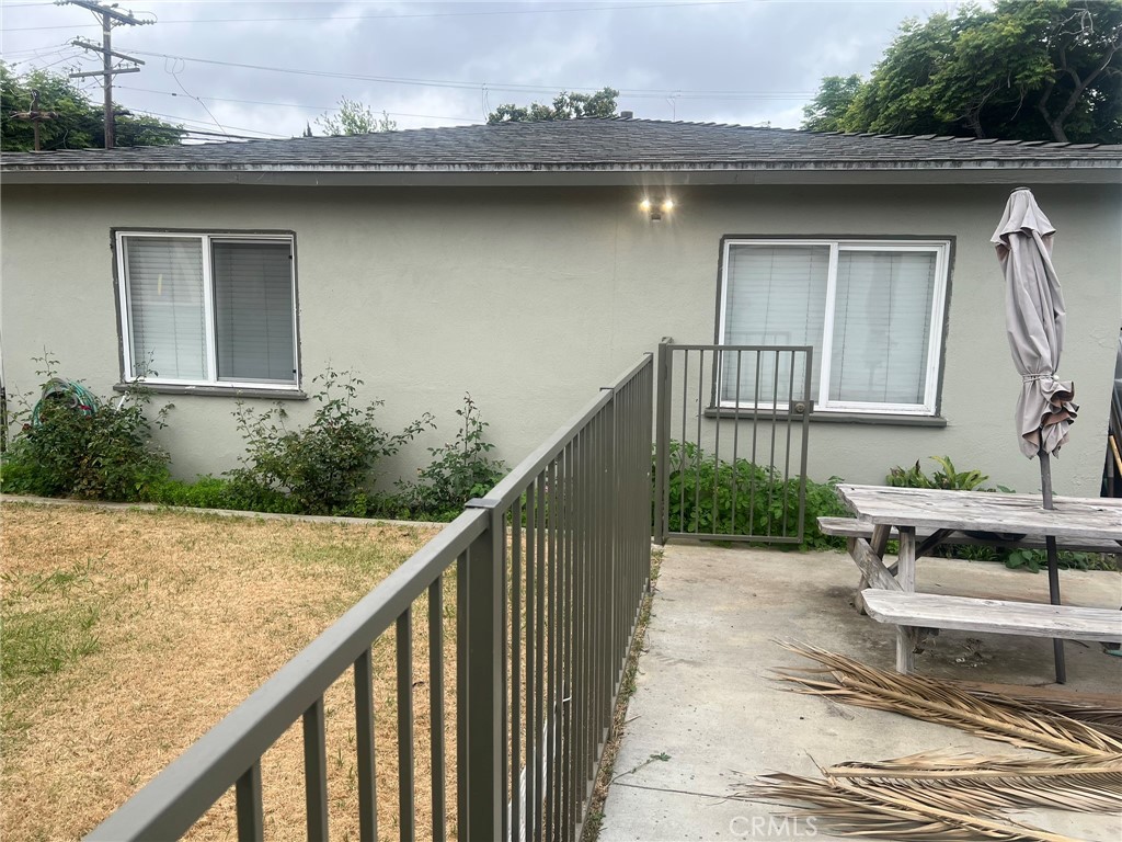 3715 W 111th Place