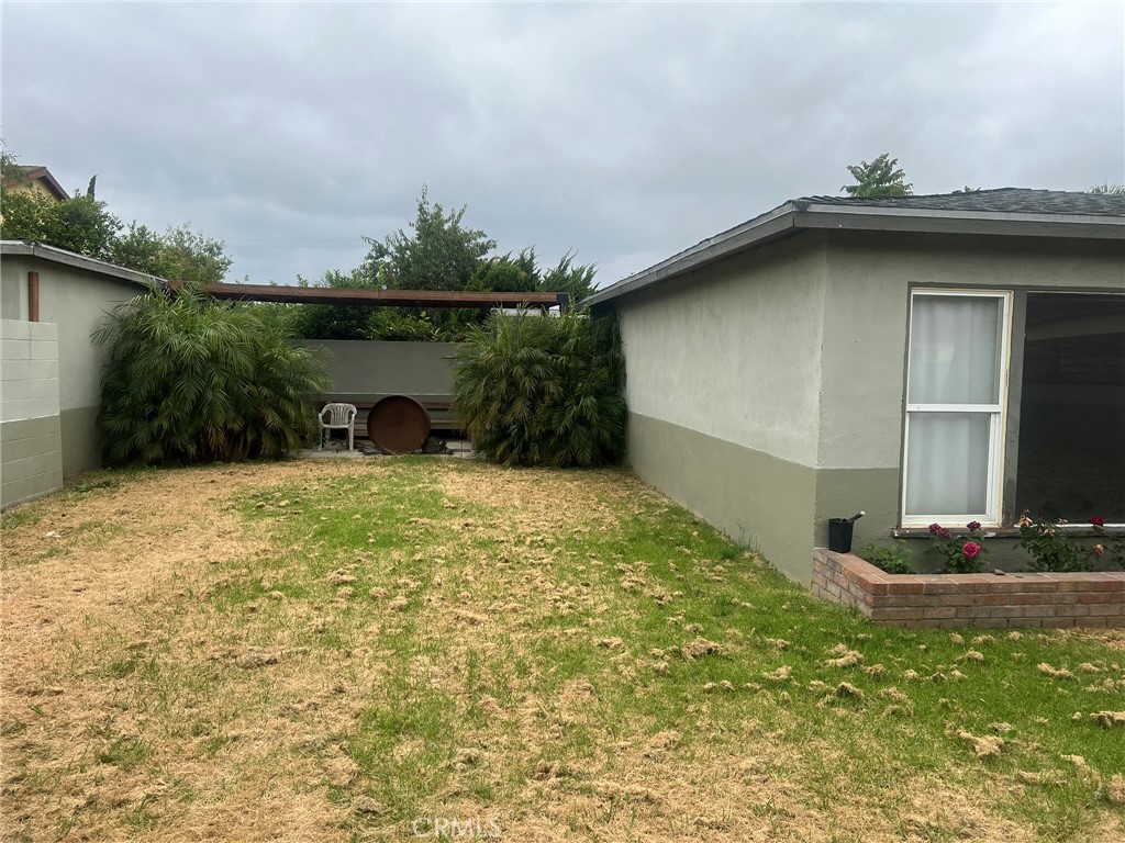 3715 W 111th Place